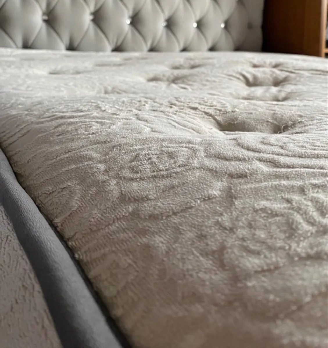 Double bed and king koil mattress - Image 1