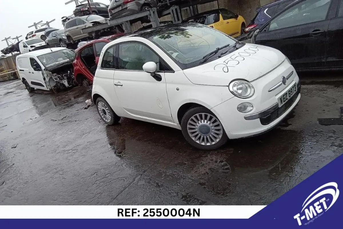 2009 FIAT 500 BREAKING FOR PARTS - Image 1