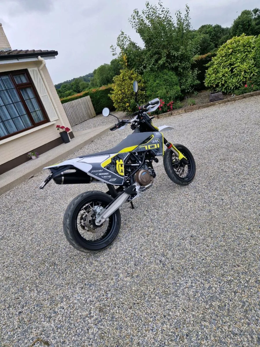 Husqvarna 701 Supermoto - Image 3