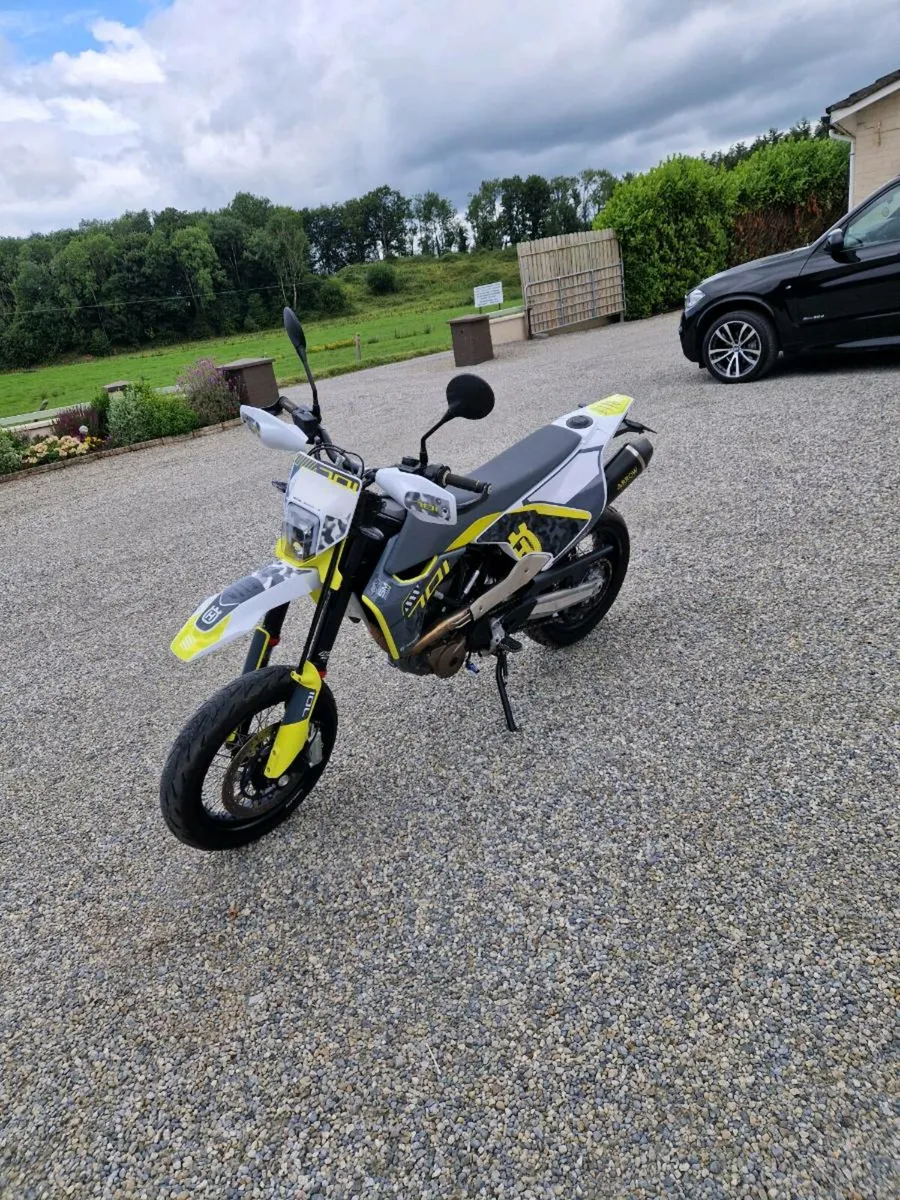 Husqvarna 701 Supermoto - Image 4