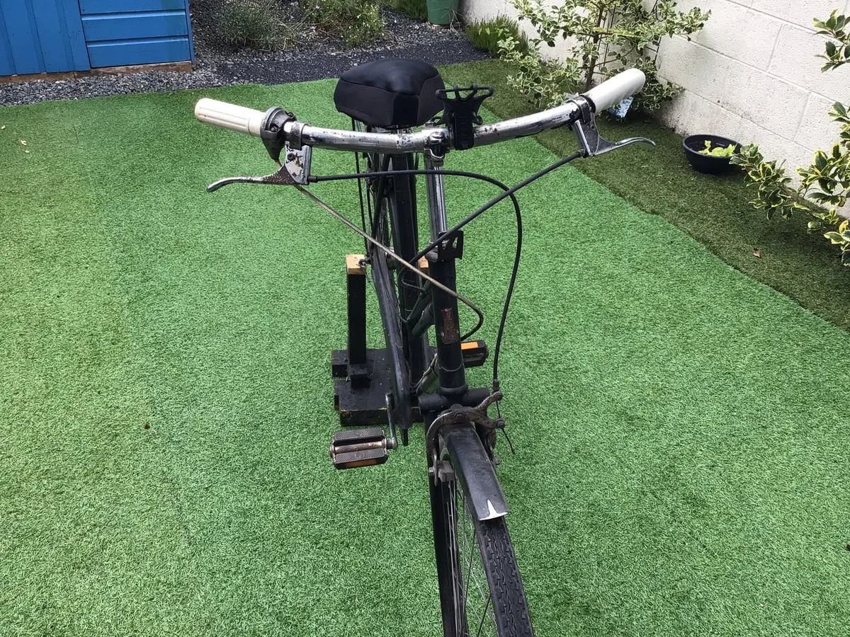 Girls bike - Image 2