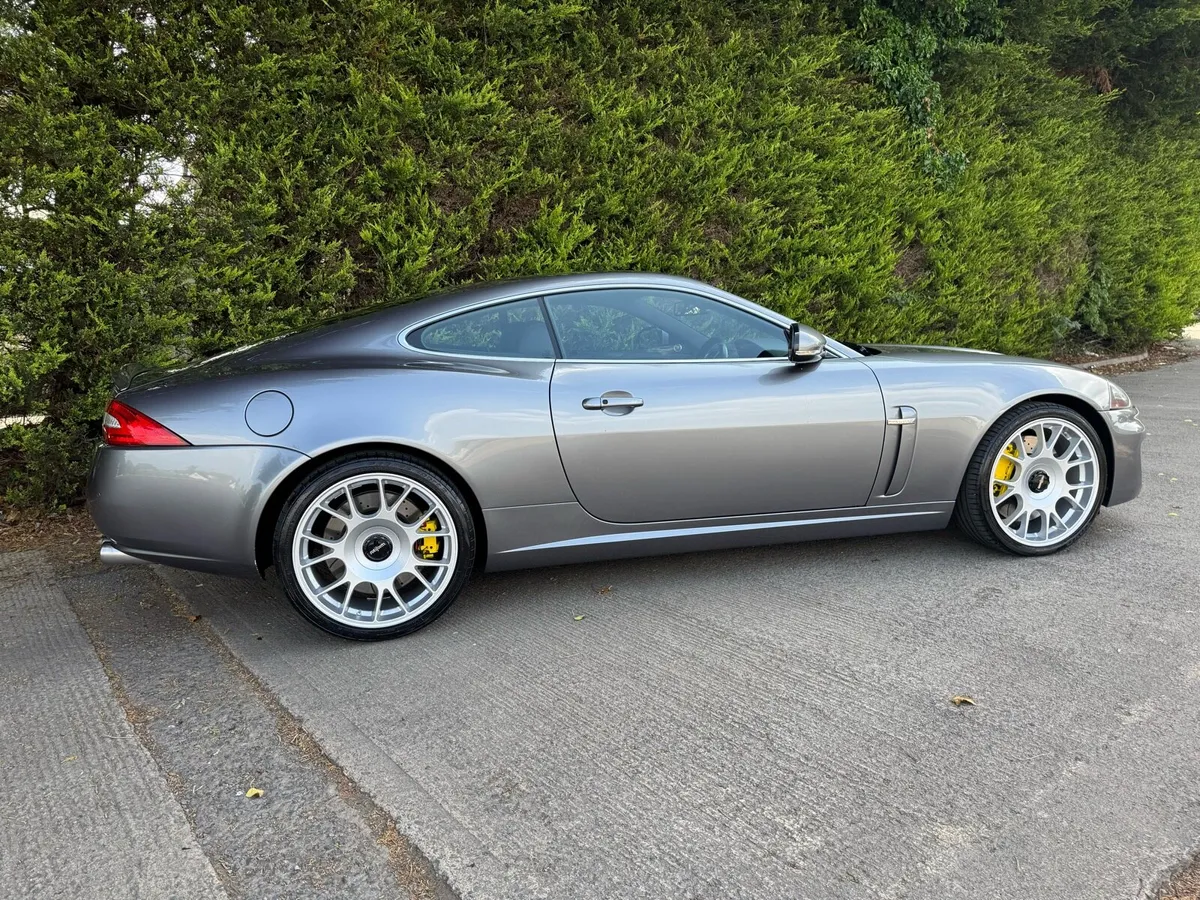 Jaguar XKR Supercharged - Image 2