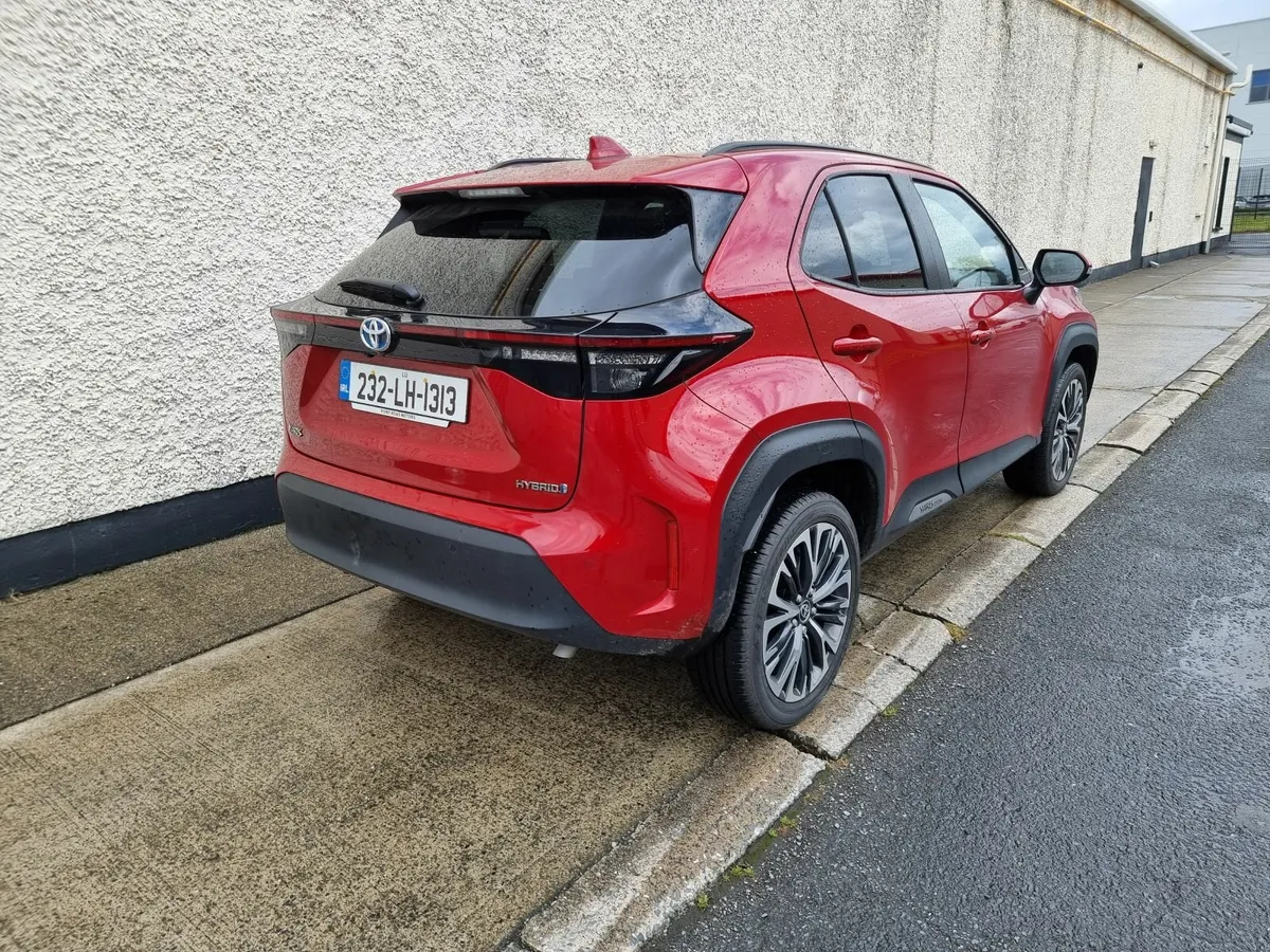 Toyota Yaris Cross 2023 - Image 2
