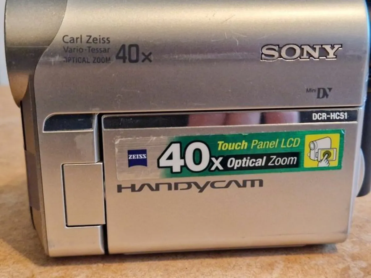 Sony Handycam Camcorder Video Camera 40x Optical Z - Image 2