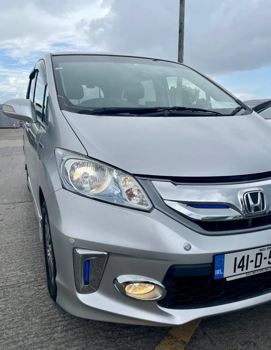 Honda Freed 2014 - Image 2