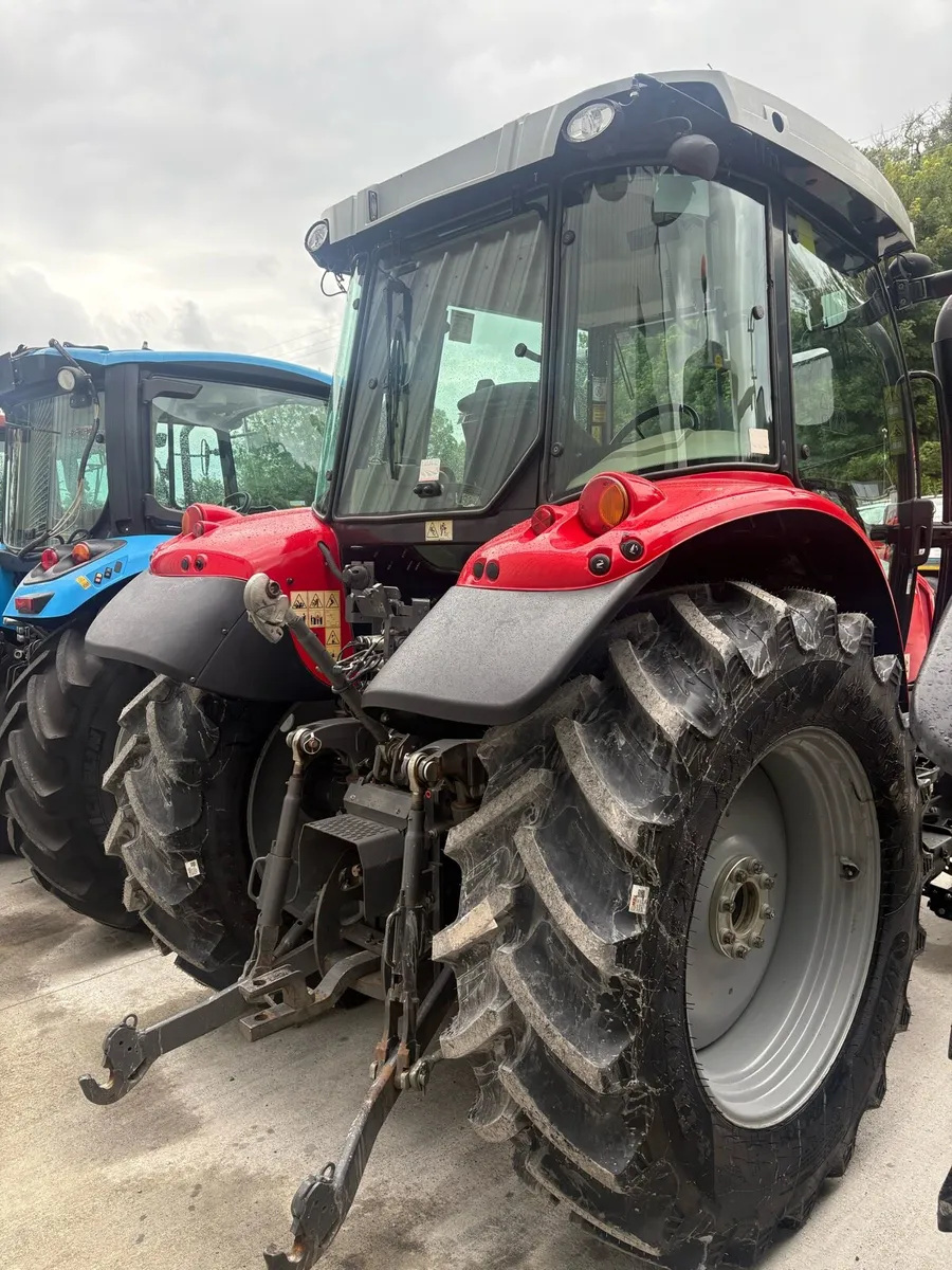 Massey Ferguson 5610 - Image 3