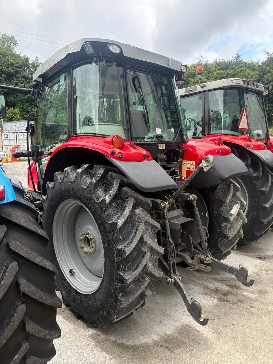Massey Ferguson 5610 - Image 4