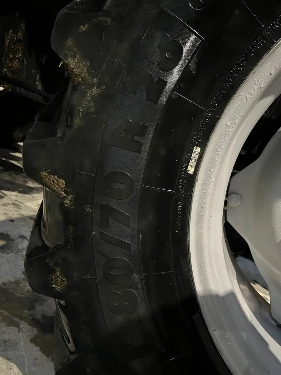 Tractor tyres - Image 1
