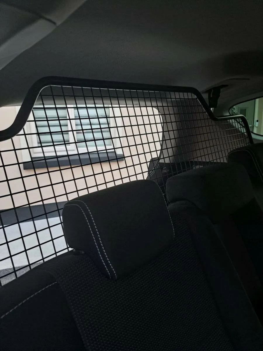 Toyota rav4 dog guard - Image 3