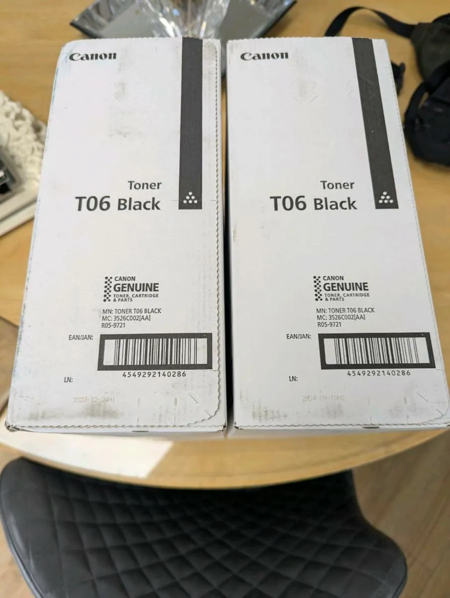 Canon T06 black toner x 2 cartridges - Image 1