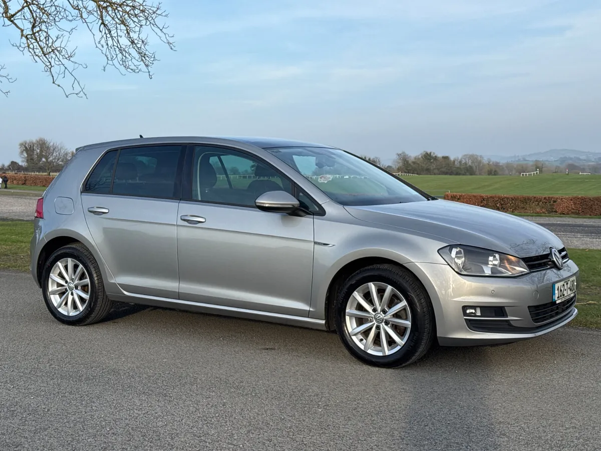 Volkswagen Golf 2016 Lounge 1.6 Low Mileage - Image 2