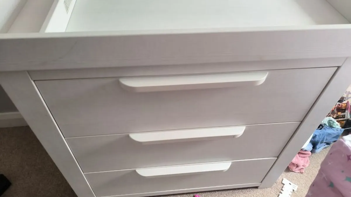 Baby Drawer's and changing table - Image 1