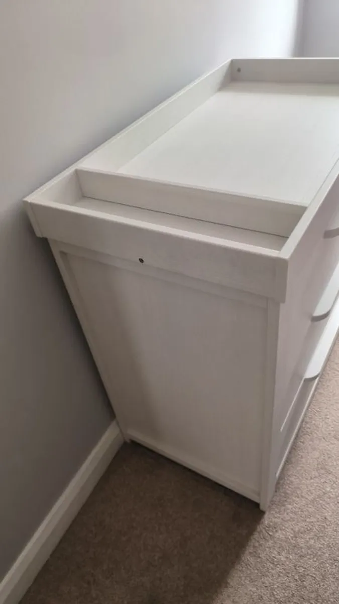 Baby Drawer's and changing table - Image 4