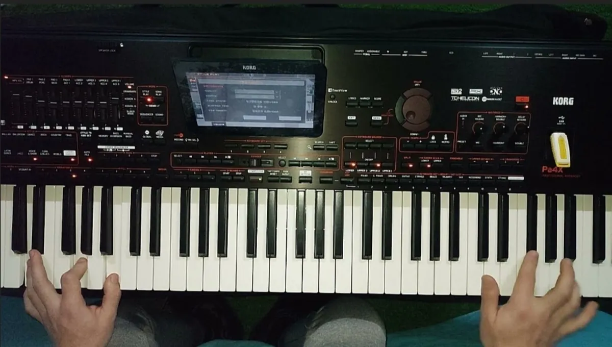KORG PAX4 61 KEYS