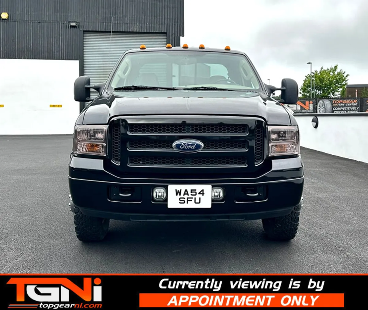 Feb 2005 Ford F-350 Super Dry Lariat Dually 6L V8 - Image 3