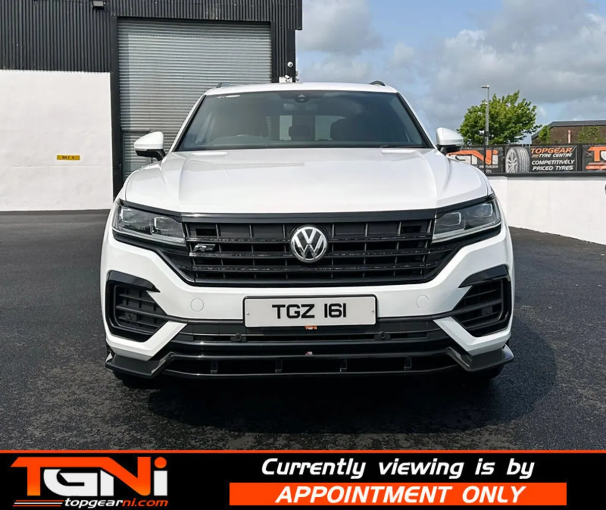 Aug 2018 Volkswagen Touareg 3.0 V6 4Motion R-Line - Image 3