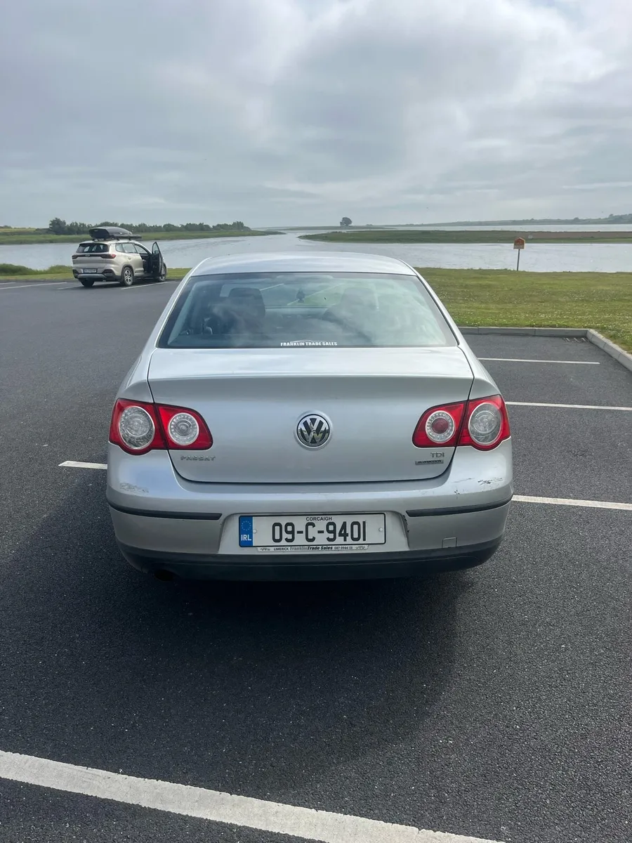 VW Passat 2009 - Image 3
