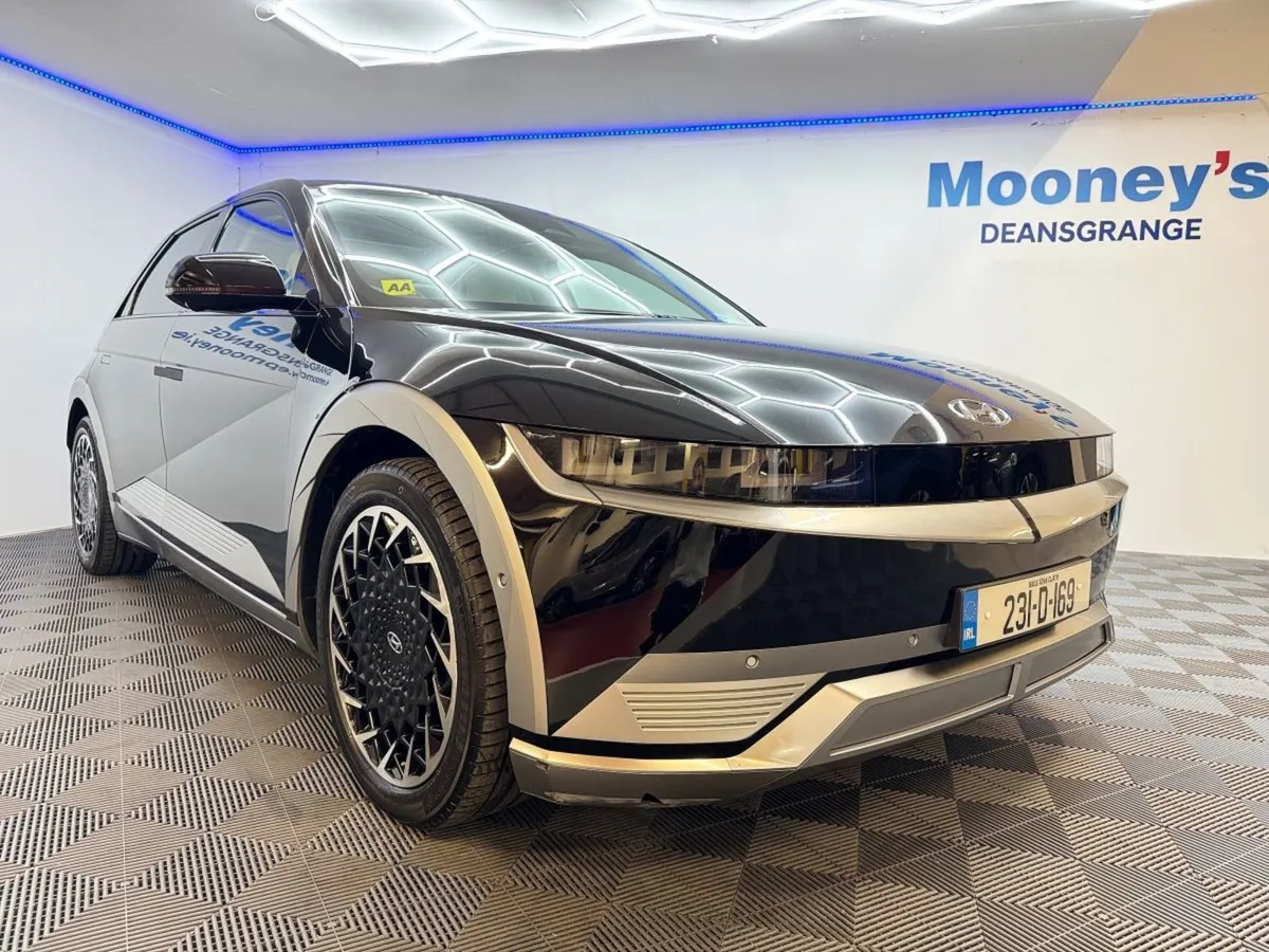 Hyundai Ioniq 5 77kw Platinum Hi Spec Pan Roof Le - Image 3