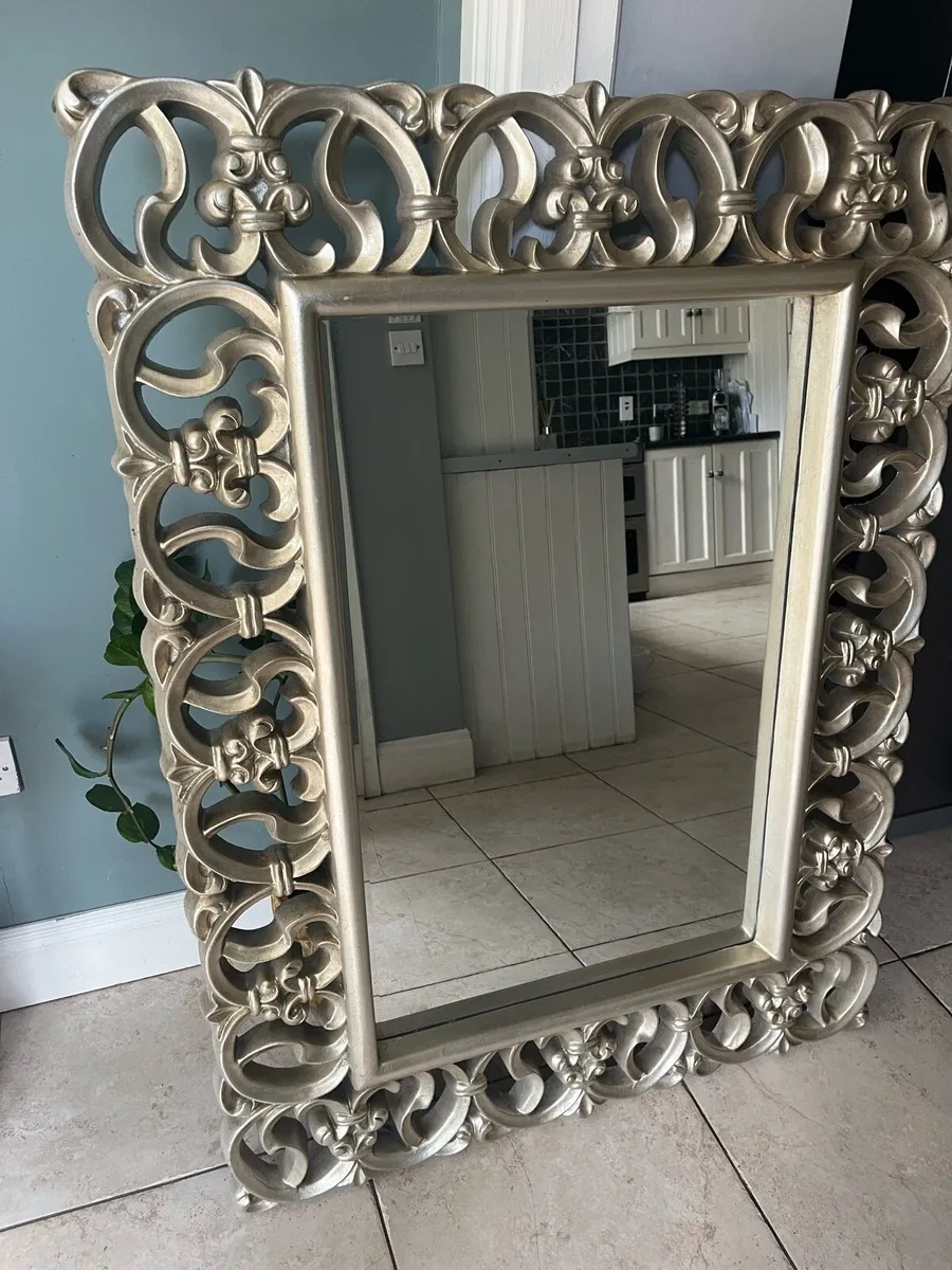 Mirror - Image 1