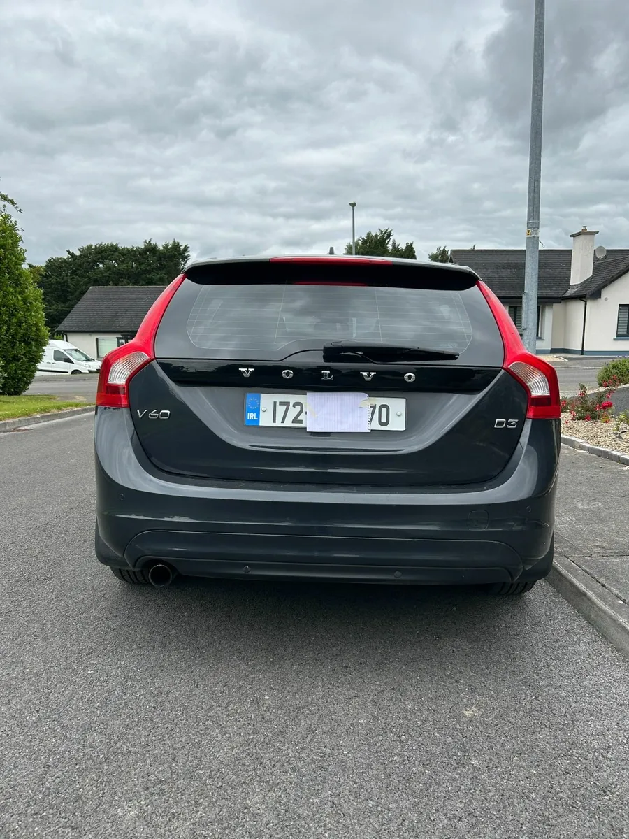 Volvo V60 D3 2017 - Image 4