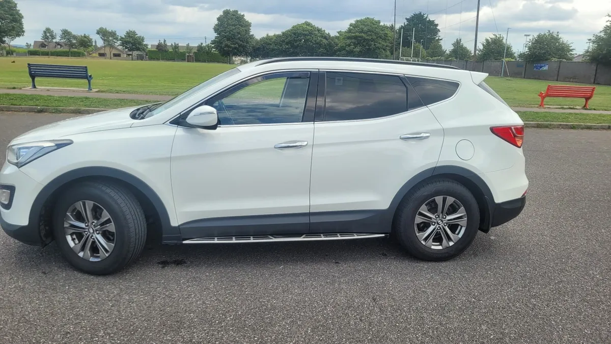 2014 Hyundai Santa Fe 7 Seater .4x4. Nct'd & Taxed - Image 4