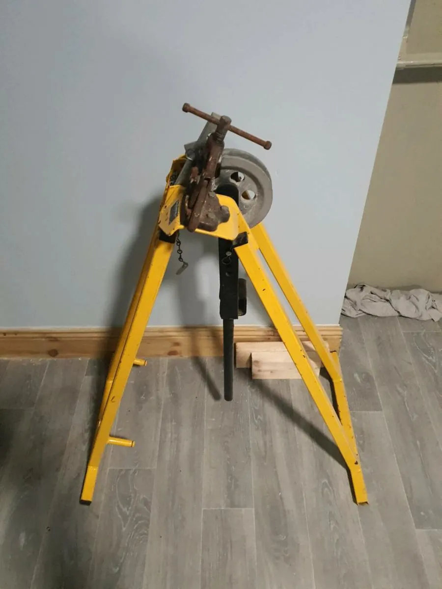 Pipe bender - Image 1