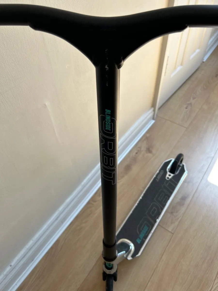 Blindside Orbit Stunt Scooter - Image 4