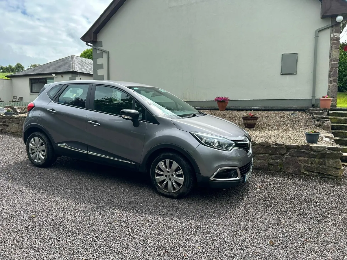 Renault Captur 2017 - Image 1