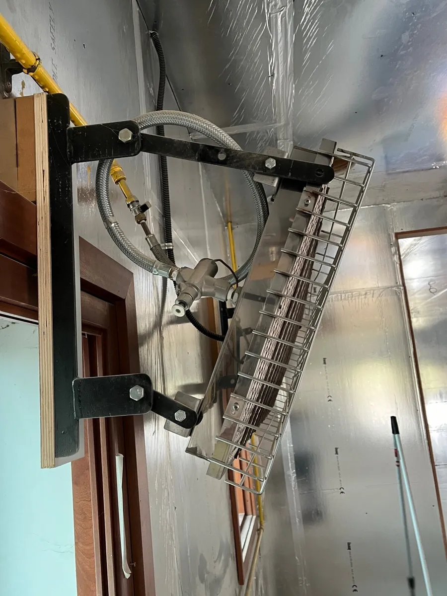 Gas heater - Image 2