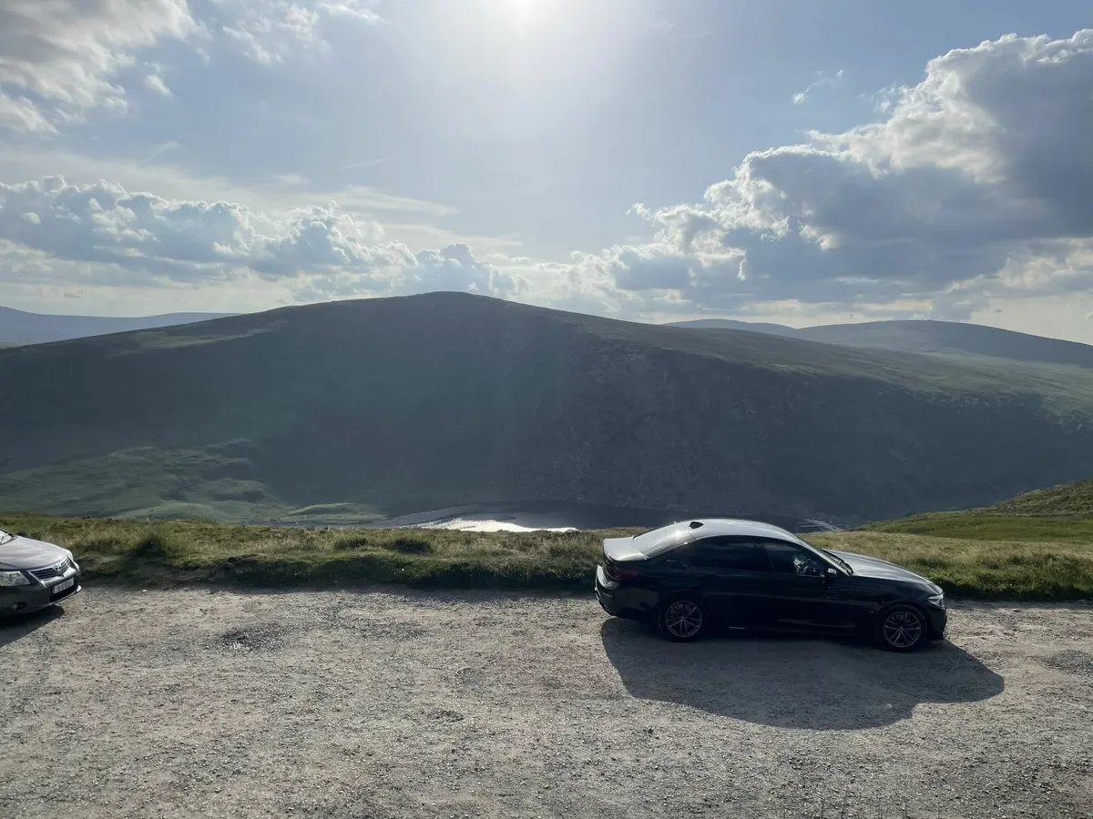 BMW 5-Series 2017 - Image 2