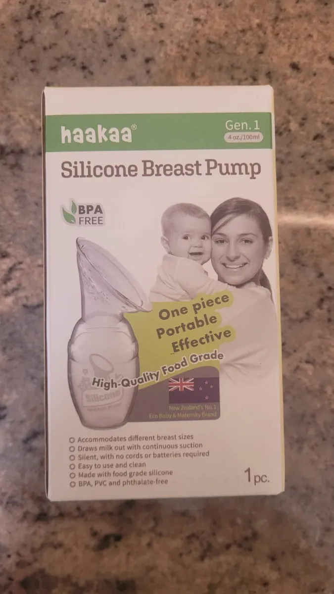 Haakaa breast pump