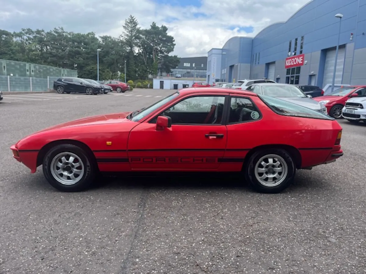 Porsche 924 1982 - Image 4