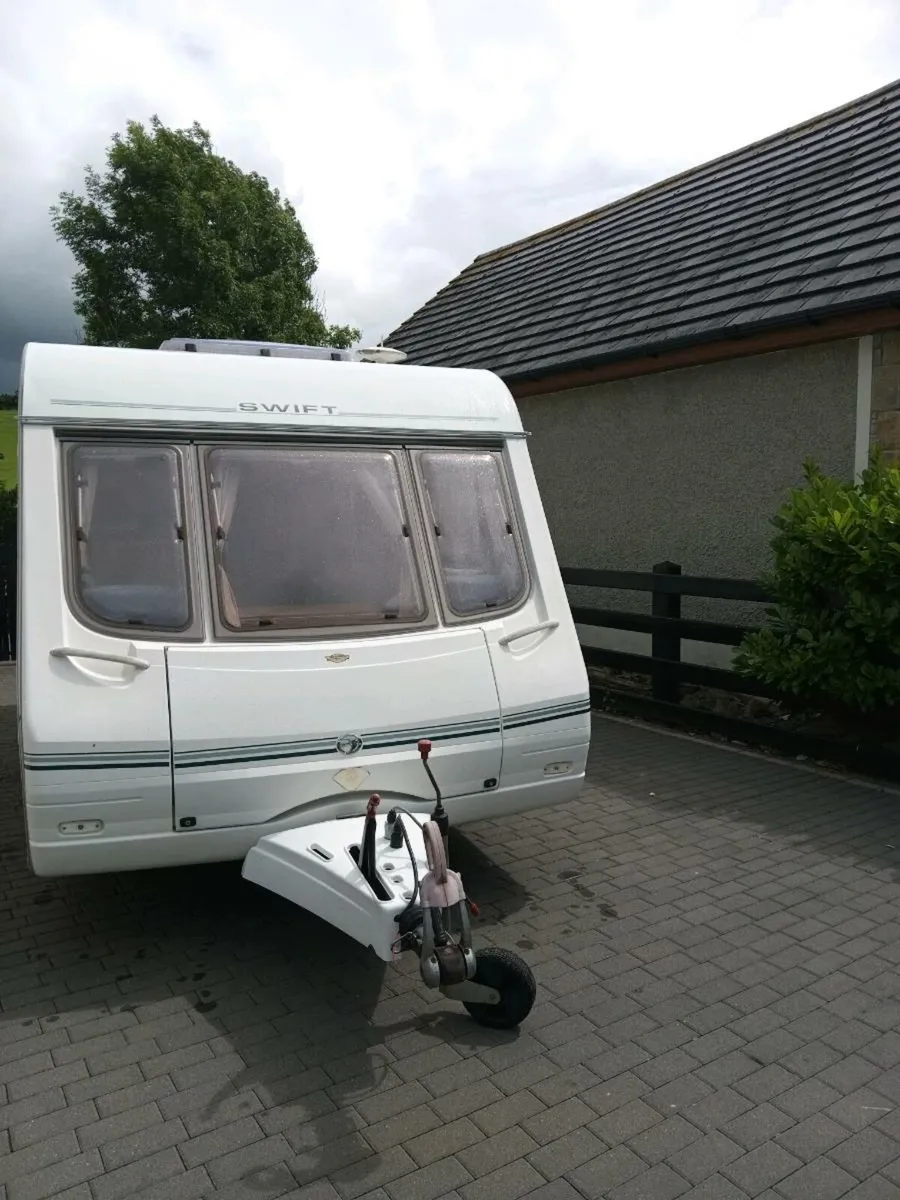 Caravan - Image 2