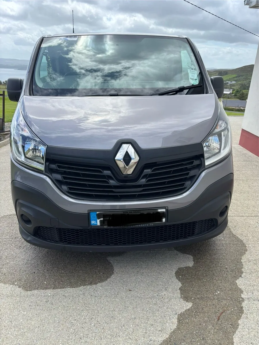 2017 Renault Trafic - Image 3
