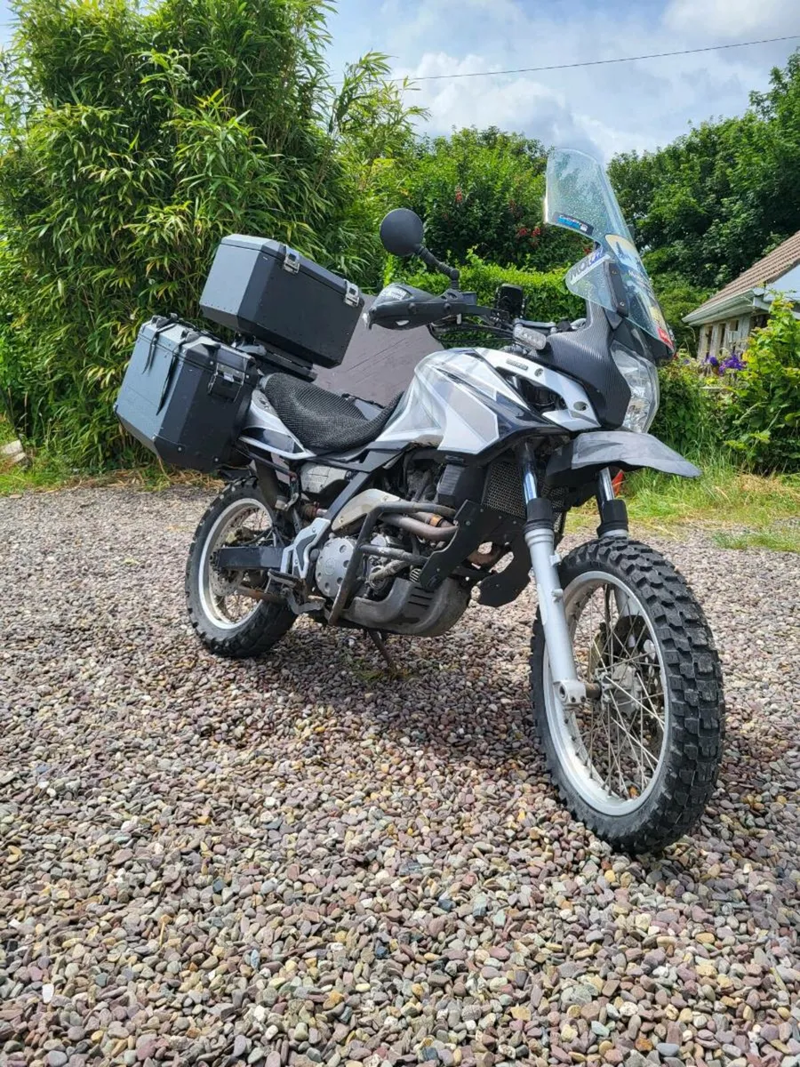 Aprillia pegaso  650  2009 - Image 1