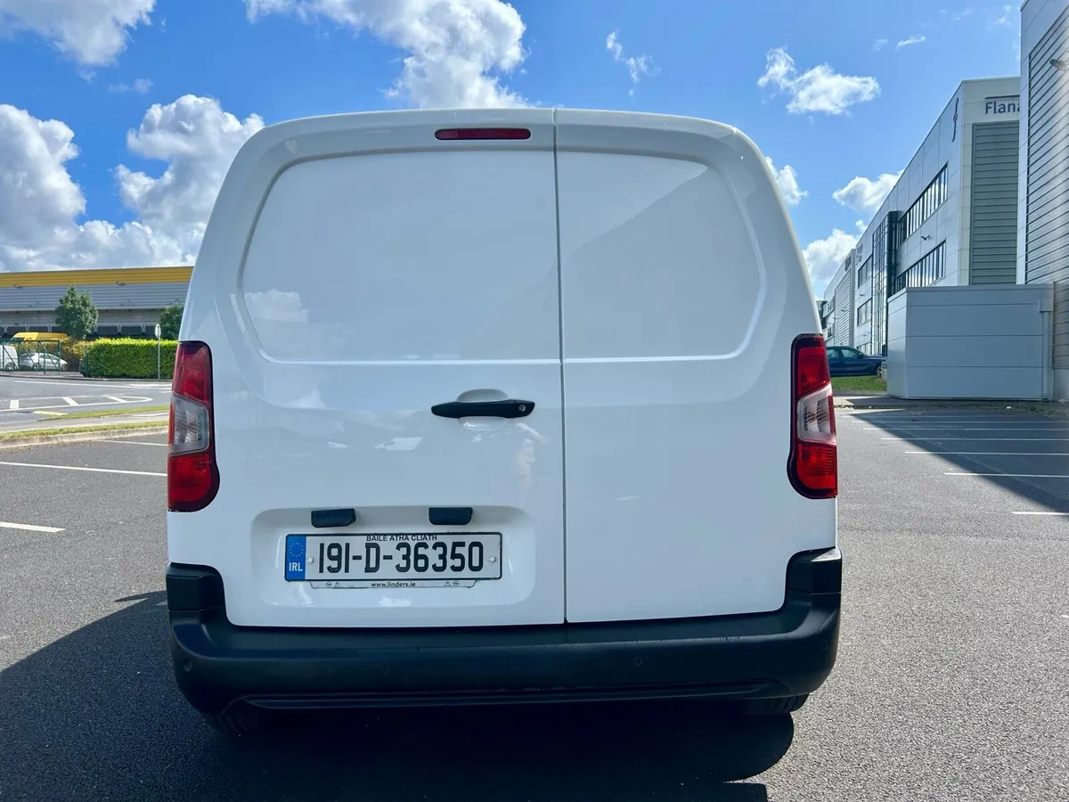 2019 Citroen Berlingo high spec - Image 3