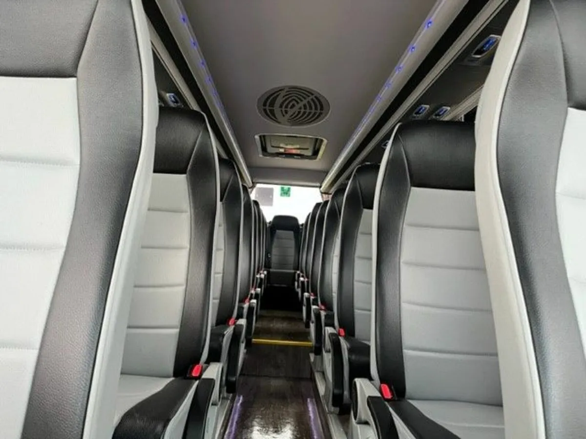 2022 Iveco Daily Ferqui Sunrise 33 Seat Midi-Coach - Image 4