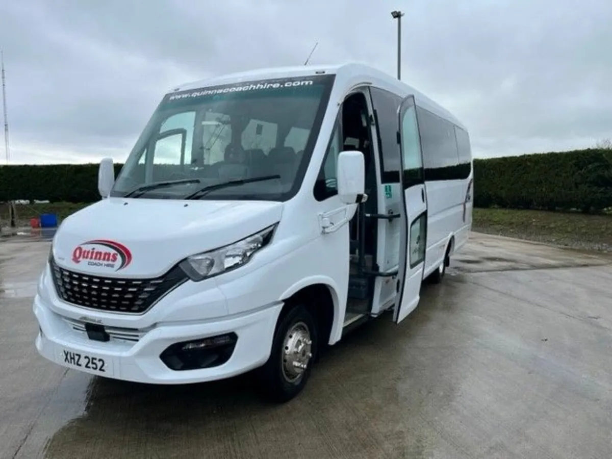 2022 Iveco Daily Ferqui Sunrise 33 Seat Midi-Coach - Image 3