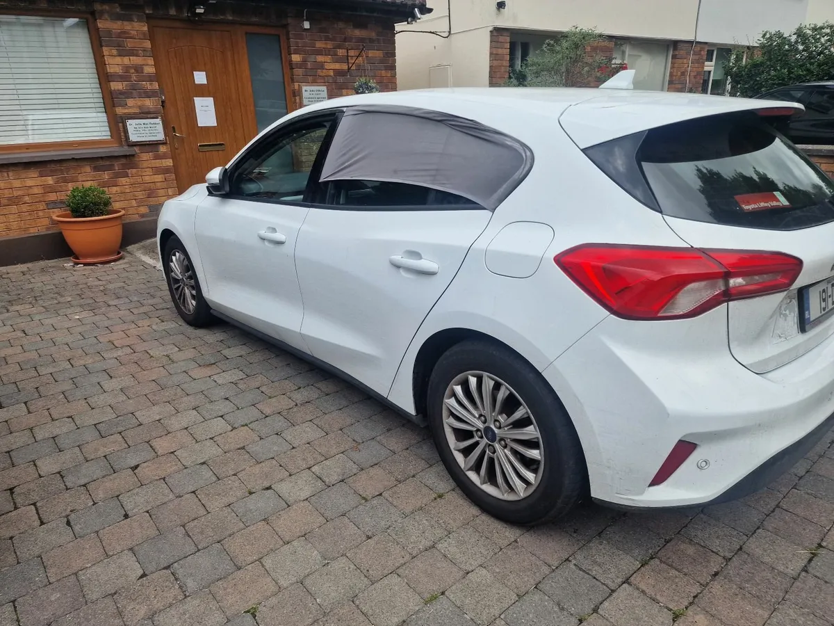 Ford Focus 2019 - Image 2