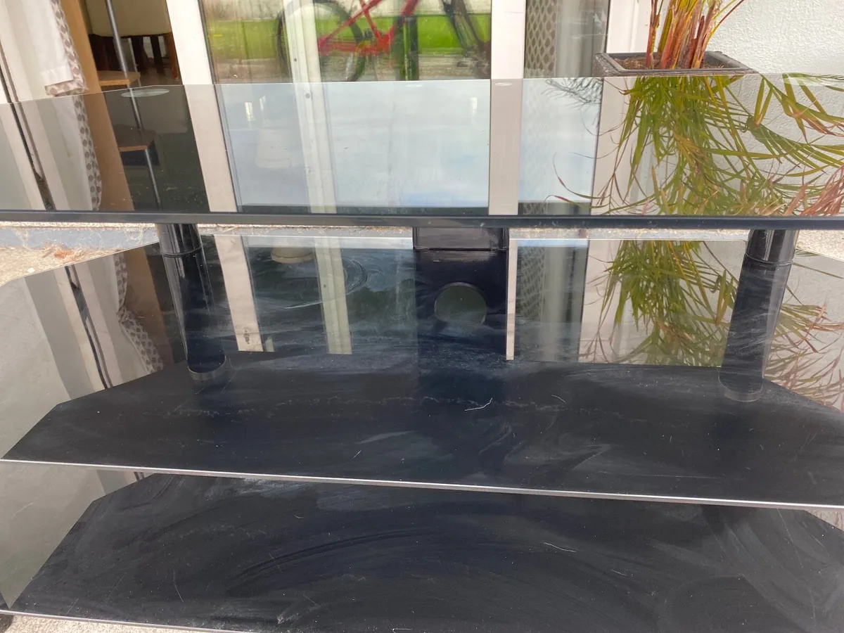 TV stand - Image 4