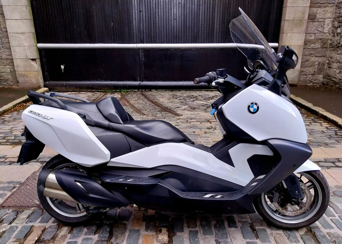 161 BMW 650 GT - Image 1