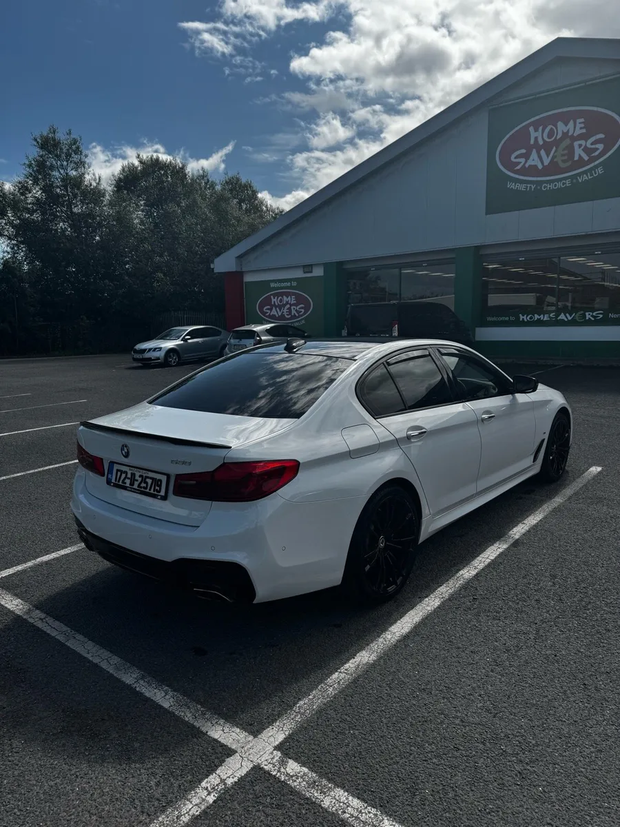 BMW 530e M-Sport 252bhp immaculate condition - Image 4