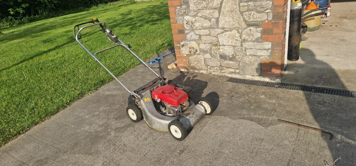 Honda HR 194 Lawnmower - Image 1