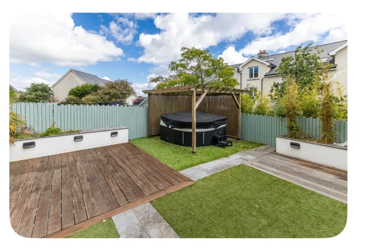 Hot Tub - Free to take away in Malahide - Image 2