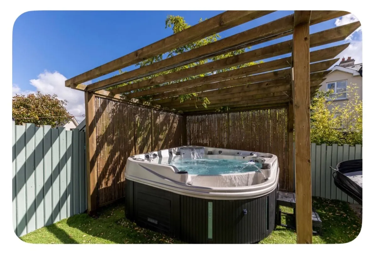 Hot Tub - Free to take away in Malahide - Image 3