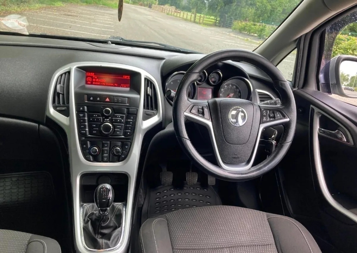 2012 OPEL ASTRA 1.7CDTi SRI 123BHP - Image 4