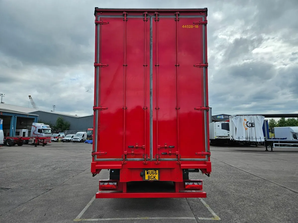 SDC CURTAINSIDER - Image 4