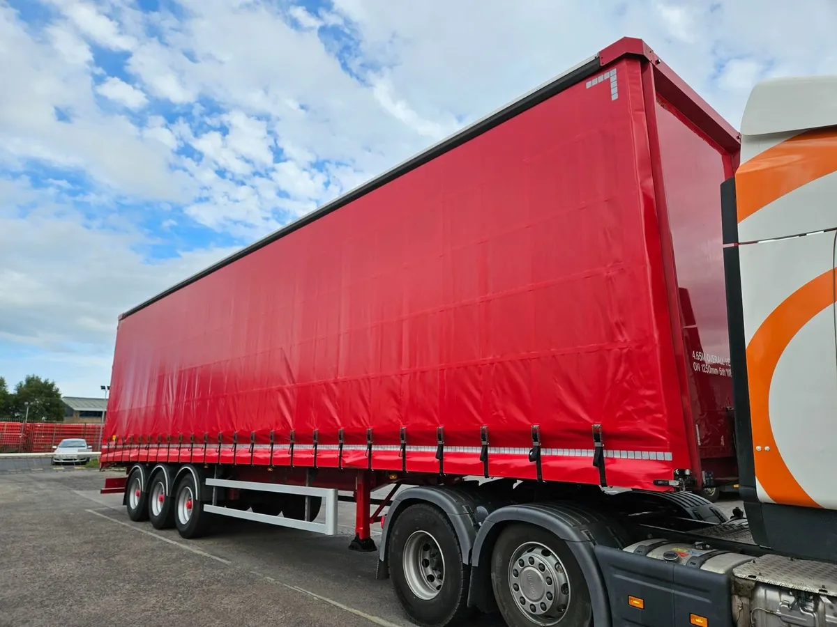 SDC CURTAINSIDER - Image 1