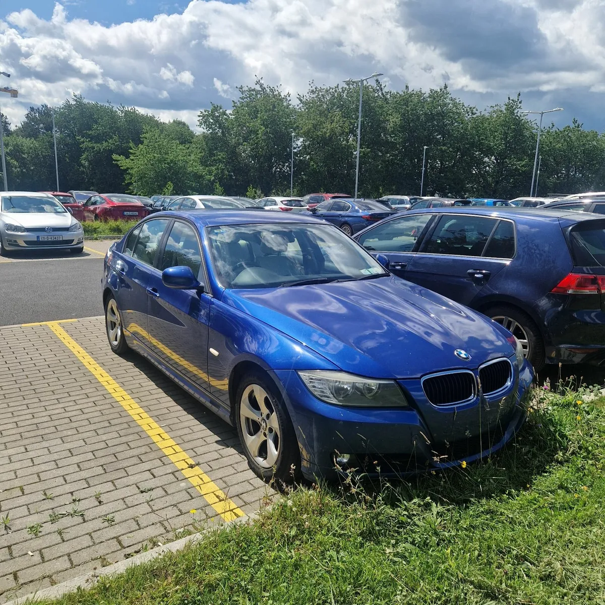 BMW 3-Series 2010 - Image 1