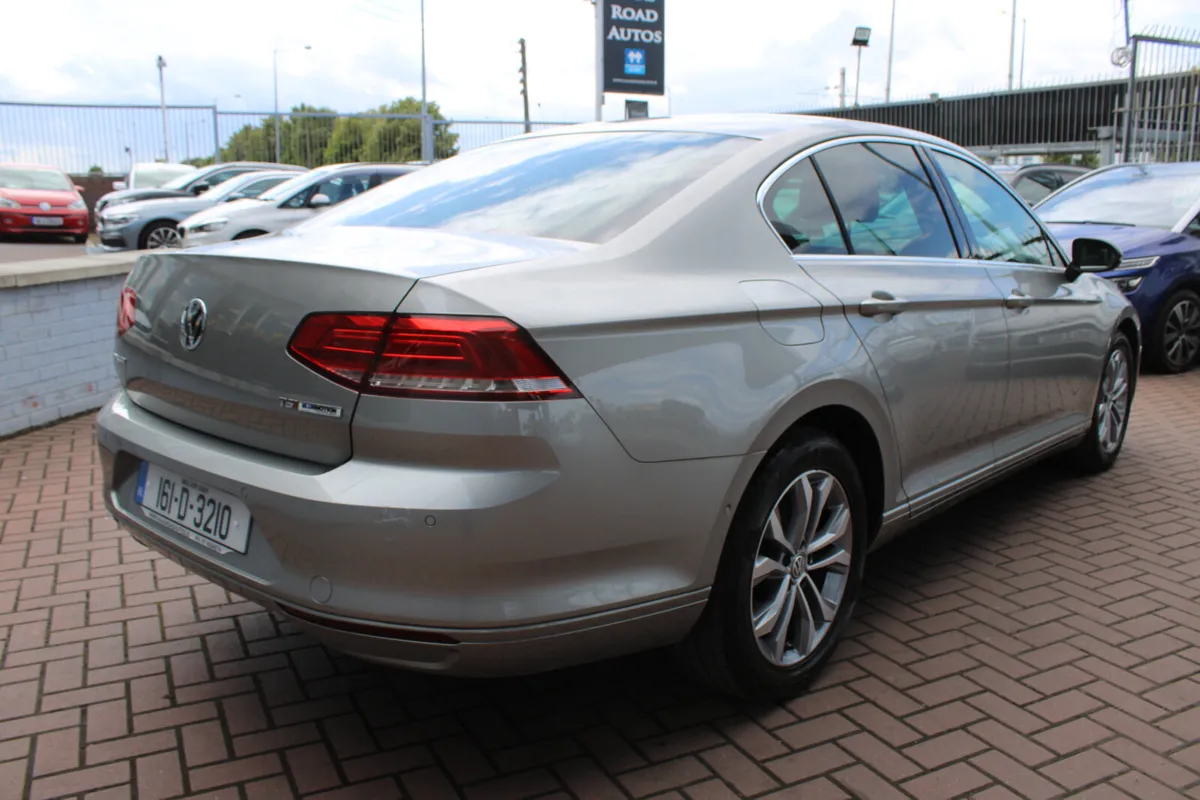 VOLKSWAGEN PASSAT 1.4 TSI COMFORTLINE PLUS AUTOMAT - Image 4
